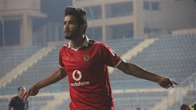 «زيزو» يجهز صالح جمعة وعمرو جمال ومحمد هاني بين شوطي القمة