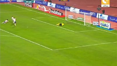 أعضاء مجلس إدارة الأهلي يؤازرون فريقهم بـ«برج العرب»