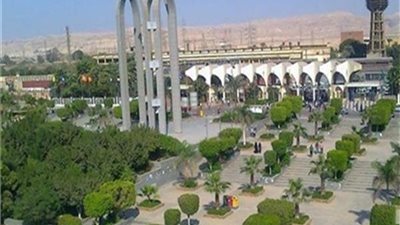 توقيع عقود ٢٩ مشروعا ضمن الخطة الإستراتيجية لجامعة حلوان