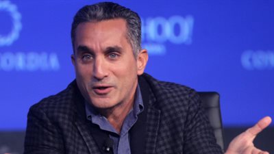 باسم يوسف عن هدف عمرو جمال: يتعدى على اختصاصات «متعب»