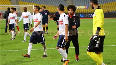 الزمالك يجمد مستحقات لاعبيه بعد الخسارة من الأهلي