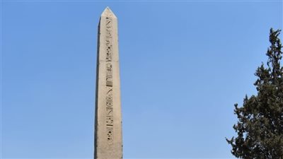 الآثار تكشف إجراءات نقل مسلة رمسيس الثاني من حديقة الأندلس للعلمين