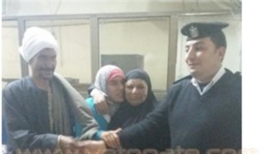 شرطة النقل تعيد فتاة معاقة فقدها والدها بمحطة الشهداء