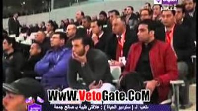 بالفيديو.. عماد متعب يعتذر لـ«زيزو» على الهواء