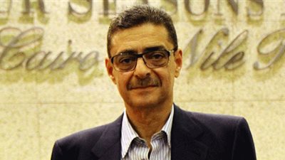 طاهر يهنئ زيزو وعبد الحفيظ بالفوز على الزمالك