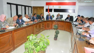 محافظة سوهاج تناقش ملف التصالح في مخالفات البناء