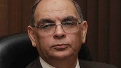 وزير التعليم العالى الأسبق يطالب بإنشاء كليات طب حكومية وأهلية