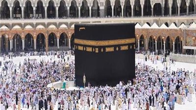 المسافر يتحمل قيمة السكن وتذاكر الطيران في هذه الحالة بنظام العمرة الجديد