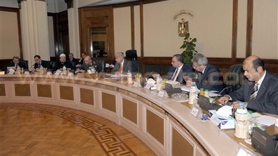 بالصور.. بدء اجتماع الحكومة لمناقشة تعديلات قانون الخدمة المدنية