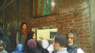 مواطن يستغيث من عدم وجود مستشفى حكومي ومكتب تموين في الخصوص