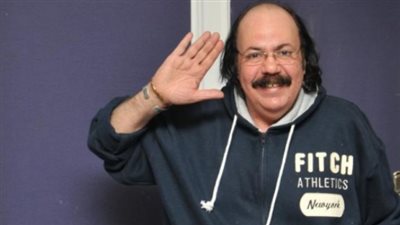 طلعت زكريا: «نفسى أجيب هدية لكل اتنين بيحبوا بعض»