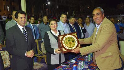 وزير الرياضة ومحافظ الإسكندرية يشهدان ختام مهرجان الألعاب البحرية