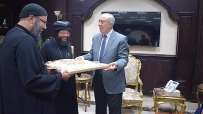 أسقف الأقباط الأرثوذكس بالبحر الأحمر يهنئ المسلمين بعيد الاضحى (صور)