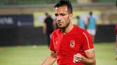 اختبار طبي لثلاثي الأهلي قبل مشاركتهم المران