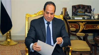 وزير الزراعة يستعرض مع «السيسي» تحصيل مستحقات الدولة من مخالفات الطرق