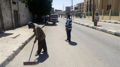 حملات نظافة بالشوارع استعداد لعيد الأضحى بالوادي الجديد (صور)