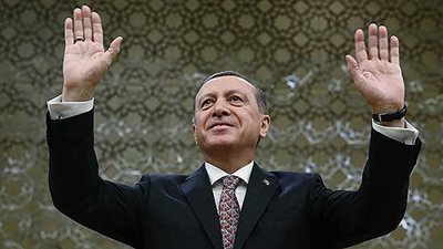 «أردوغان» يشيد بضباط شرطة العمليات الخاصة بسبب «طويل القامة»