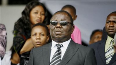 وفاة زعيم المعارضة الزيمبابوية في جنوب أفريقيا