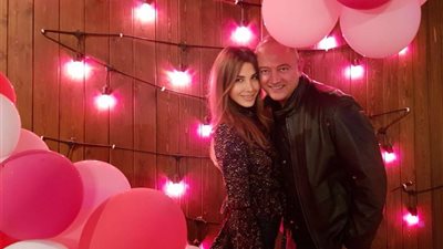 نانسي عجرم تنشر صورة رومانسية مع زوجها في عيد الحب