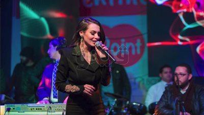 كارمن سليمان تنشر صورا جديدة لحفل عيد الحب