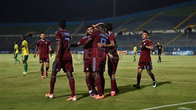 احتفال لاعبي بيراميدز بالأهداف الثلاثة في النجم الكونغولي (صور)