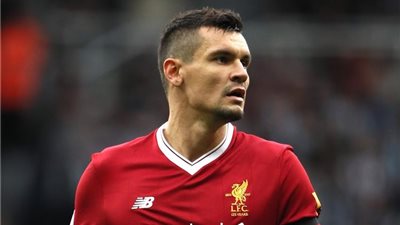 روما يقترب بقوة من التعاقد مع مدافع ليفربول