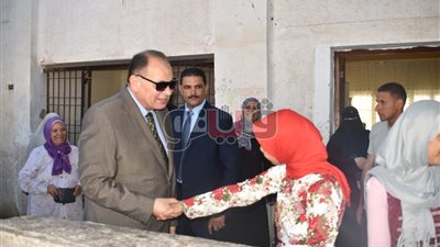 محافظ الفيوم يتفقد مرضى المستشفى العام في أول أيام عيد الأضحى