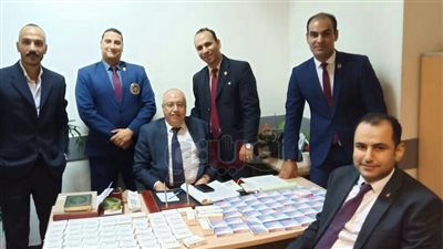 إحباط محاولة تهريب 1665 قرصًا وأمبولًا مخدرًا بمطار القاهرة (صور)