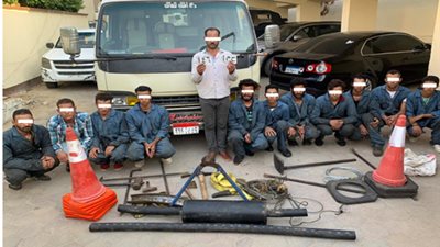 القبض على 12 شخصا انتحلوا صفة عمال بإحدى الشركات