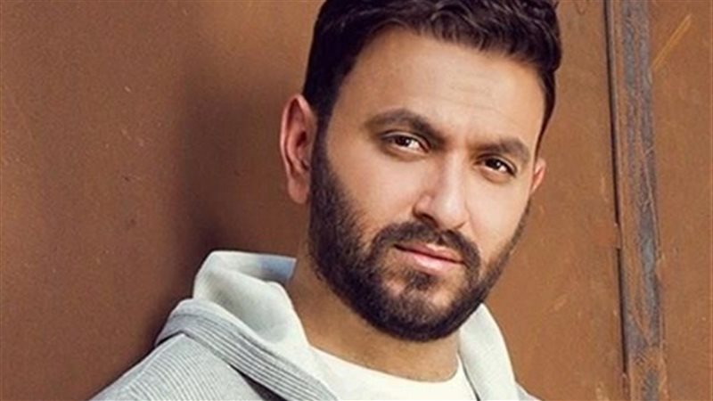 الفنان كريم محسن