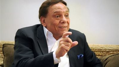 عادل امام يشيد بأداء «شوبير» في تغطية مباراة القمة