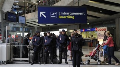 الجمارك تتعاقد على 166 جهازا لتحديث الفحص بالأشعة في المطارات