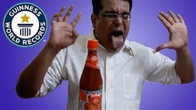 هندي يدخل موسوعة «جينيس» في شرب الكاتشب (فيديو)
