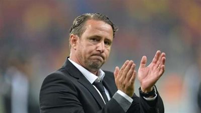 مدرب «الهلال السعودي» مرشحا لخلافة «ميدو» في الزمالك