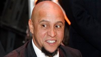 روبرتو كارلوس يصل مطار القاهرة للمشاركة في حملة القضاء على فيروس سي