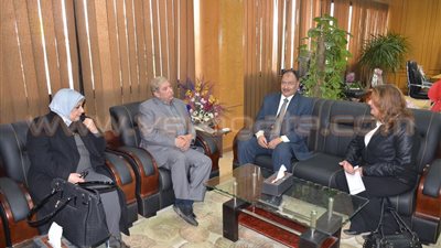 بالصور.. محافظ الإسماعيلية يستقبل وفد «المركزى للمحاسبات»