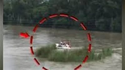 شاب هندي يغرق سيارة «بي إم دبليو» في عيد ميلاده لسبب غريب (فيديو)