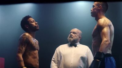 صراع رونالدو ونيمار في حلبة ملاكمة يثير الجدل (فيديو)