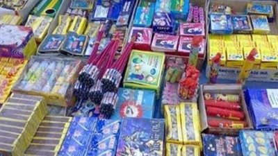 أمن القاهرة يضبط 880 ألف صاروخ ألعاب نارية بالجمالية