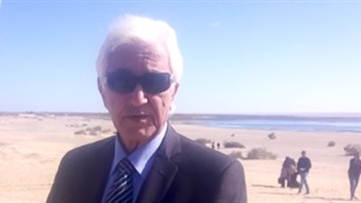 وزير التعليم العالي يستعرض تقريرا عن بطولة وطن للجامعات