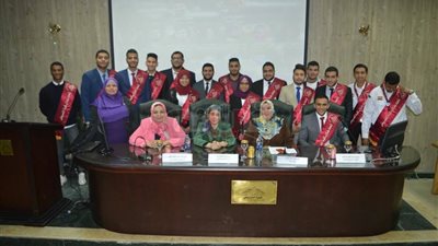 «تمريض عين شمس» تحتفل بتنصيب اتحاد الطلاب (صور)