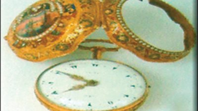 مزاد لبيع التحف النادرة من قصور أسرة محمد علي