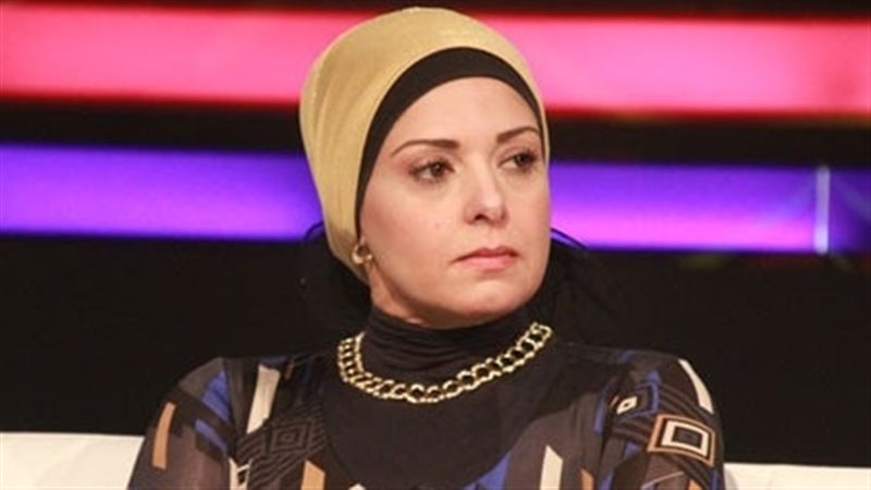 الفنانة صابرين