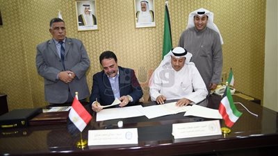 «عمال مصر» يلتقي وفد الجالية المصرية بالكويت (صور)