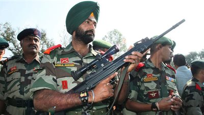 إسلام أباد تعلن إرسال قوات باكستانية للسعودية للتدريب والتشاور