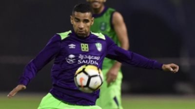 مؤمن زكريا أساسيا مع الأهلي أمام الفيحاء