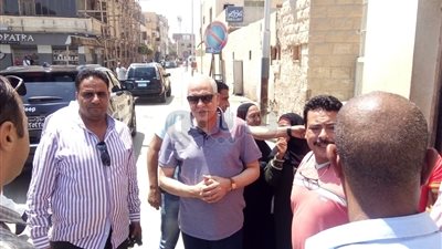 محافظ الجيزة يتفقد حالة النظافة ورفع المخلفات بـ 5 أحياء