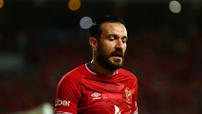 علي معلول يكتفي بالتدريبات التأهيلية في مران الأهلي