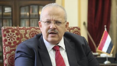رئيس جامعة القاهرة: العلم القائم على التلقين ينتج إرهابيين