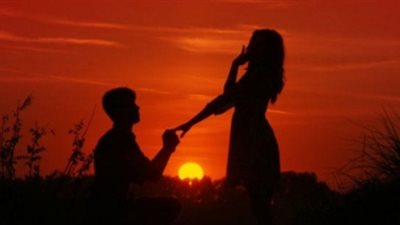 أستاذ جراحة قلب يكشف سر الحب من أول نظرة